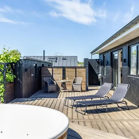 Tecumseh - 300m From The Sea By Interhome בית נופש *